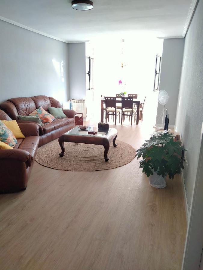 Gran Familia Apartment ซานตานเดร์ ภายนอก รูปภาพ